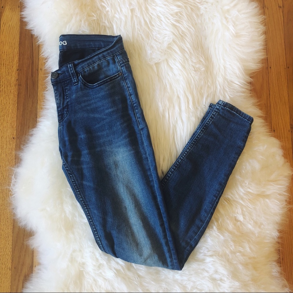 BDG Twig Mid-Rise Skinny Jeans